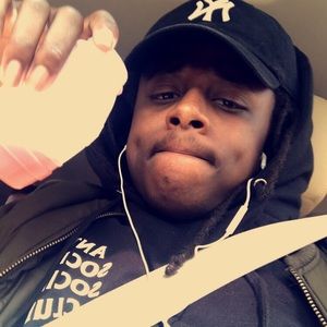 Meet your Posher, D’avion